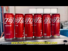 Máy nghiền hai trục nghiền các chai nhựa cola lỗi đã hết hạn