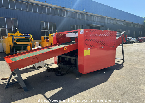 Tin tức công ty mới nhất về 2400F với 8 mảnh lưỡi dao quay cho Thái Lan RDF Khách hàng, máy xé quần áo rác tiếp theo cho nhiên liệu, máy xé phim nhựa