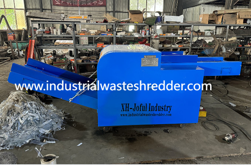 Tin tức công ty mới nhất về 800C Máy cắt cho phim cuộn PET, Máy nghiền nhỏ cho cuộn phim nhựa,capacity 300-500kg/hour
