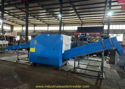 Tin tức công ty mới nhất về Gói chất thải Shredder & giấy cuốn sách Crusher & Carton Thẻ giấy giấy giấy phế liệu tái chế nhà máy với hợp kim công cụ thép lưỡi