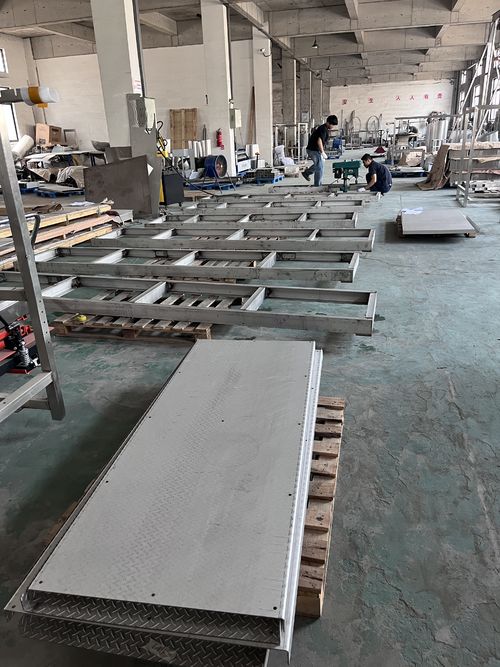 Tin tức công ty mới nhất về Điểm nổi bật gần đây: Xu hướng & Phát triển trong Ngành Chế tạo Kim loại Tấm Inox