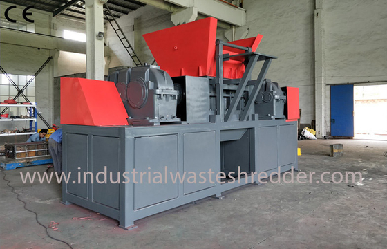 Giá tốt. Máy hủy chất thải rắn đô thị 37 KW 75 Rpm Tốc độ quay hiệu quả băm nhỏ trực tuyến