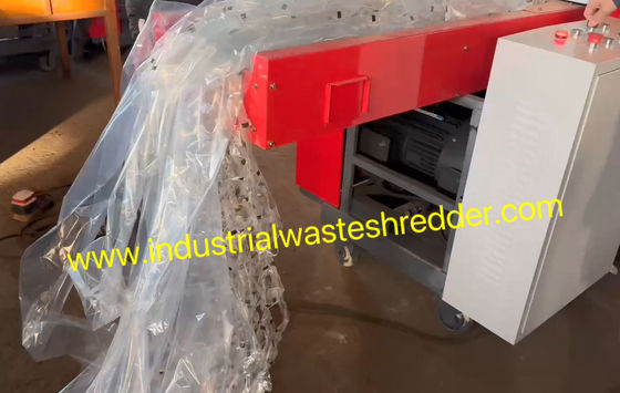 Giá tốt. 800F Cỡ nhỏ nhựa PE phim Pre Shredder Máy, Mini kinh tế máy nghiền cho phim nhựa, tiết kiệm không gian.7Động cơ cắt 0,5 kW trực tuyến