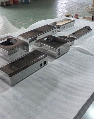 Giá tốt. Phòng thí nghiệm y tế công cụ chính xác chế biến, làm bằng thép không gỉ 304, 316 vật liệu, có thể được sản xuất theo nhu cầu của bạn, cắt laser, uốn cong, xử lý gương bề mặt bên ngoài trực tuyến