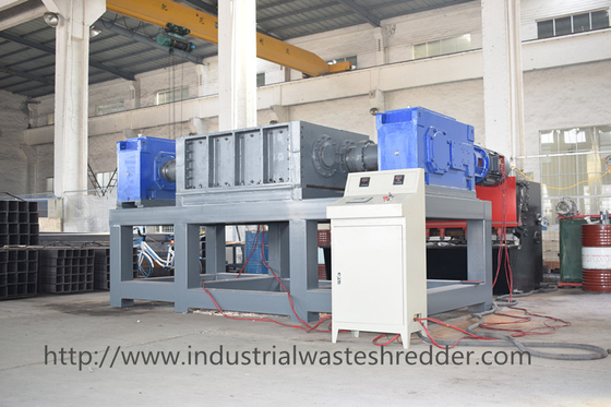 Giá tốt. Chất thải công nghiệp Máy hủy gỗ Điều kiện làm việc ổn định cho thùng gỗ / pallet trực tuyến