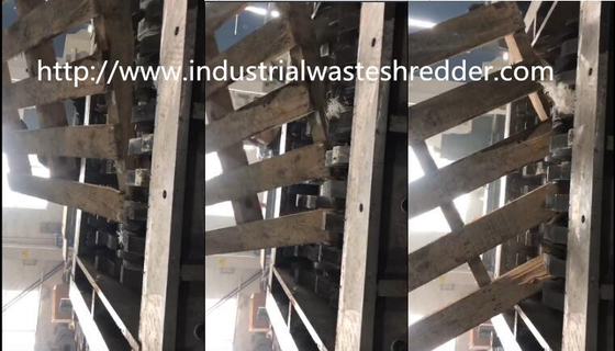 Giá tốt. Chất thải Pallet Bốn trục Máy hủy mòn Khả năng chống chịu ổn định Công suất lớn trực tuyến