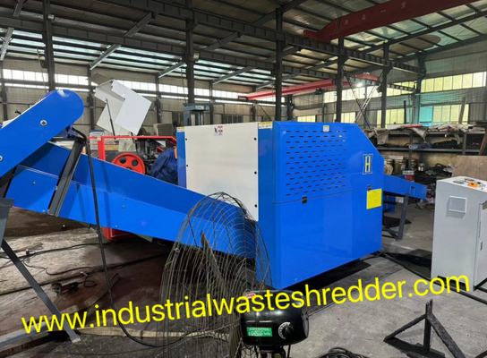 Máy nghiền lưới đánh cá PP Raffia Grinder với công cụ hợp kim bền thép Blades xoay điện tiết kiệm năng lượng