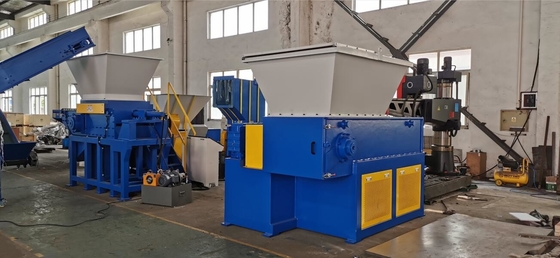Giá tốt. PP PE Máy hủy phế liệu dạng ống đứng XR700, trục quay 37KW đường kính 280-400mm, chiều dài 700mm trực tuyến